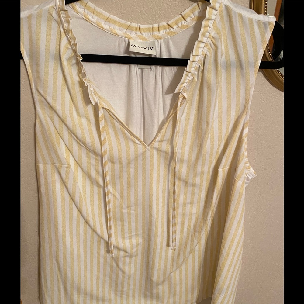 Sleeveless blouse